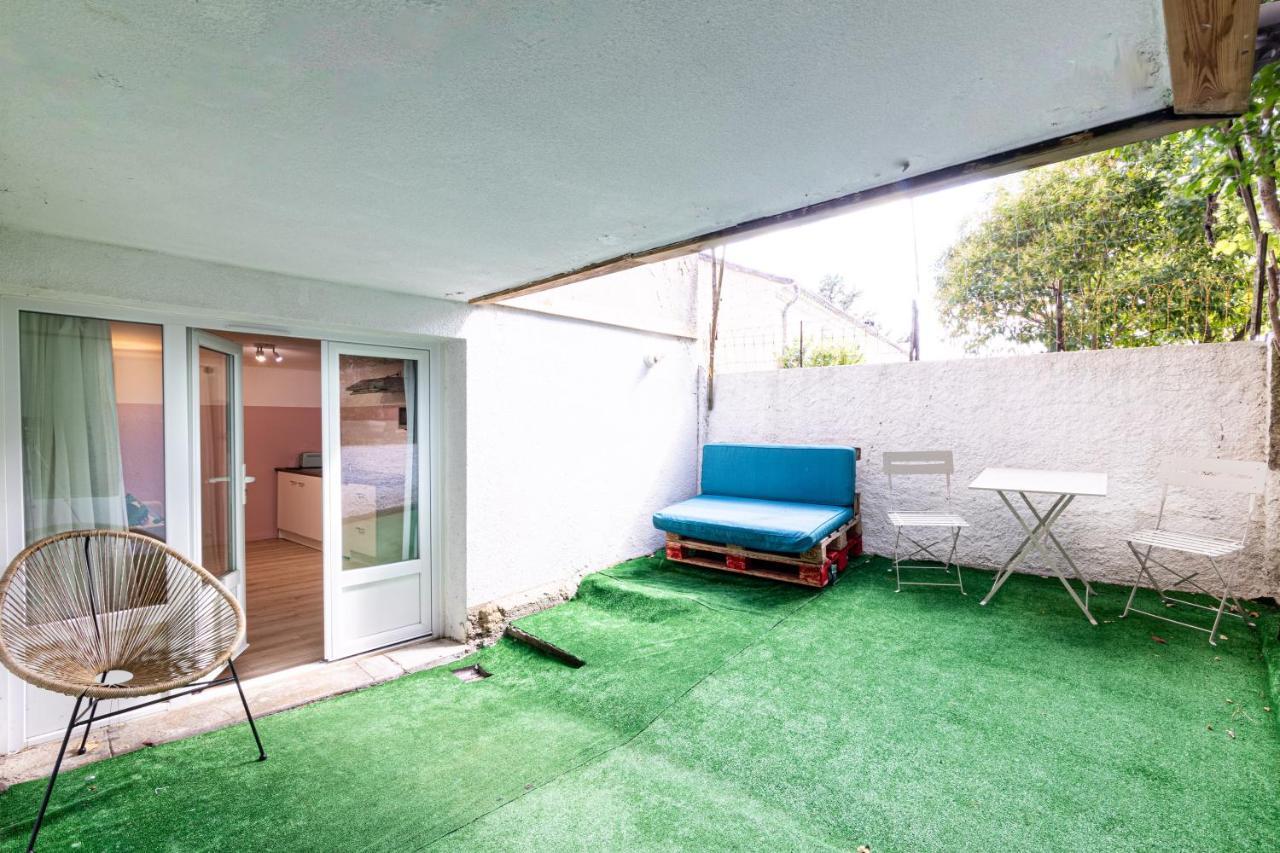 La Vie En Rose - Appartement Cosy - Centre Ville Ош Екстериор снимка
